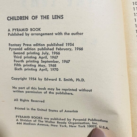 E.E. Doc Smith Children Of The Lens Pyramid Sci-Fi Paperback Book - Picture 6 of 6